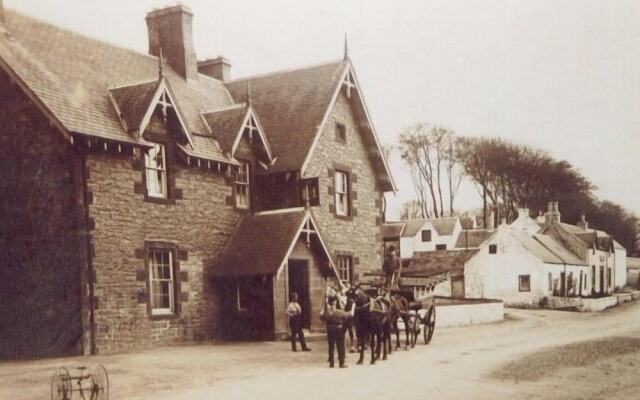 The Hopetoun Arms Hotel