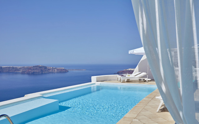 Astra Suites