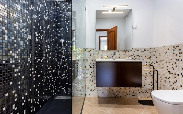 Downtown Lovers Home by Seewest