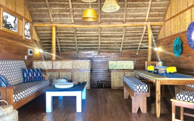Pura Vida Lodge