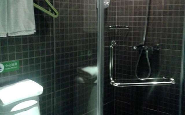 Motel 168