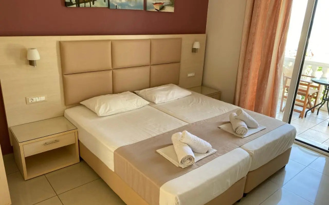 Roula Kotsonis Superior Apartment