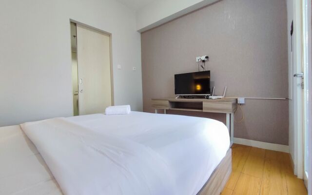 Comfort 1Br At Amartha View Apartment