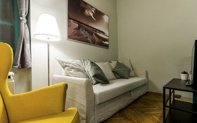Saffron Apartment