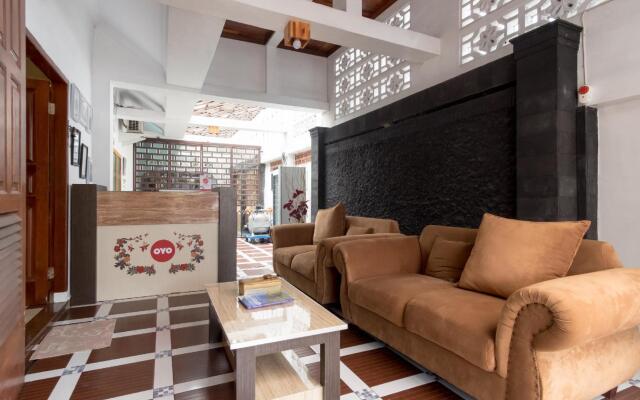 OYO 619 Naufal Guest House Syariah