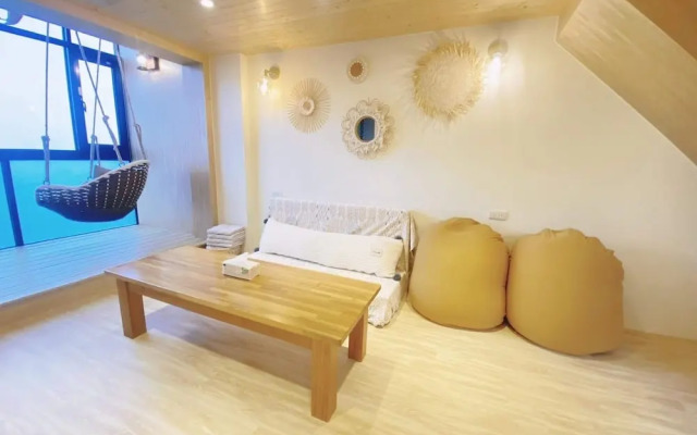 Happienss Sea Surfing B&B