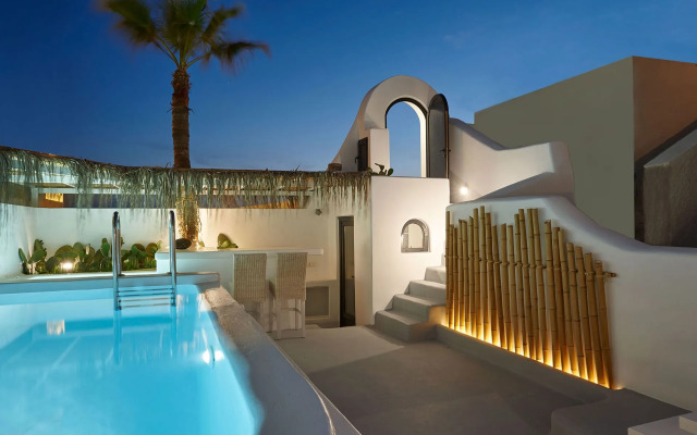 Luxury Heavens Santorini