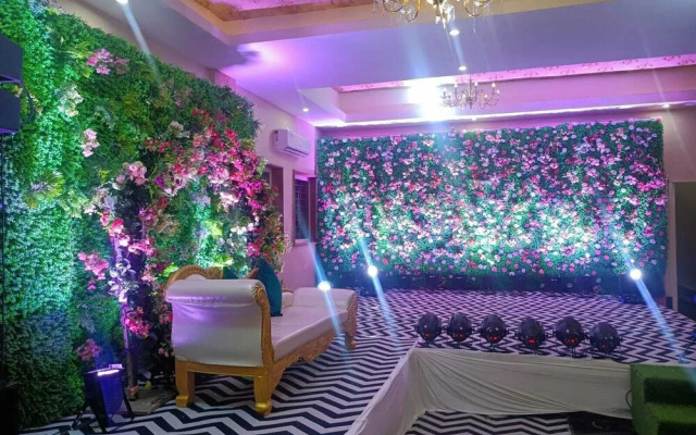 Hotel Rajwada Palace