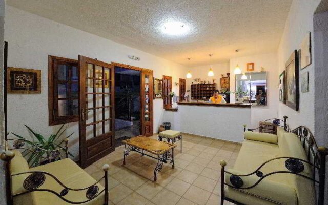 Paloma Garden Hotel