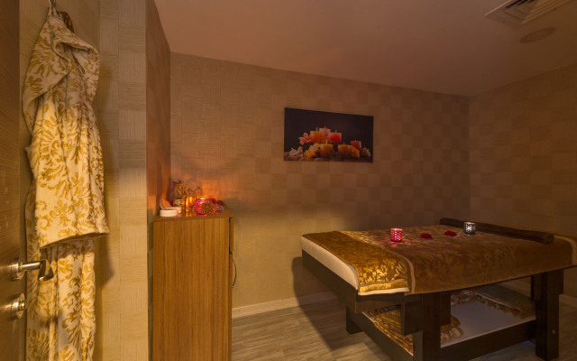 Grand Pamir Hotel