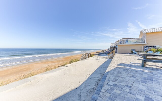 Romantic Beach House by Vtrips