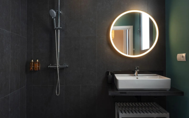 Click Salvador Suite