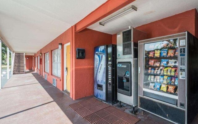 SureStay Hotel by Best Western Sarasota Lido Beach