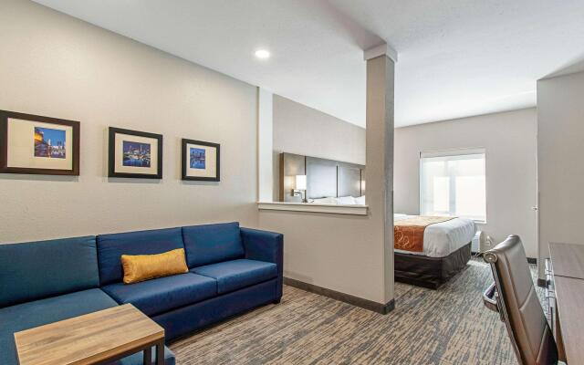 Comfort Suites Grove City Columbus South
