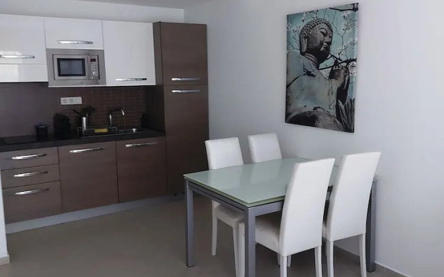 Smart Carrara Apartments