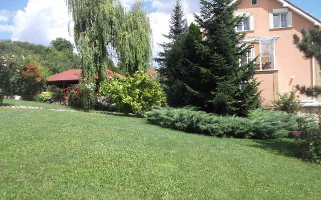 Pensiunea Raze De Soare