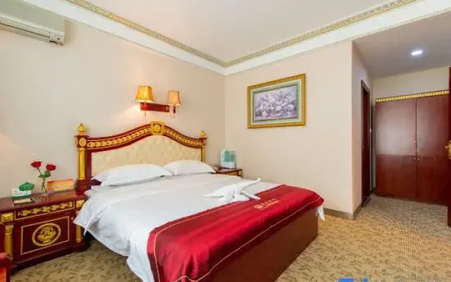 Yanchi Hotel