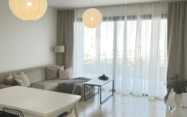 A12 Sun Valley Cove Garden Family Apartment