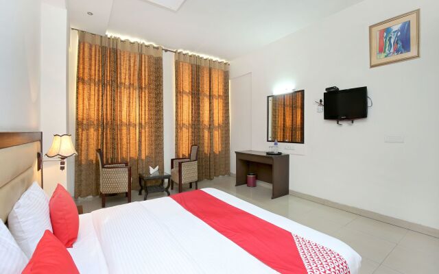 OYO 13876 AA Hotel and Resorts