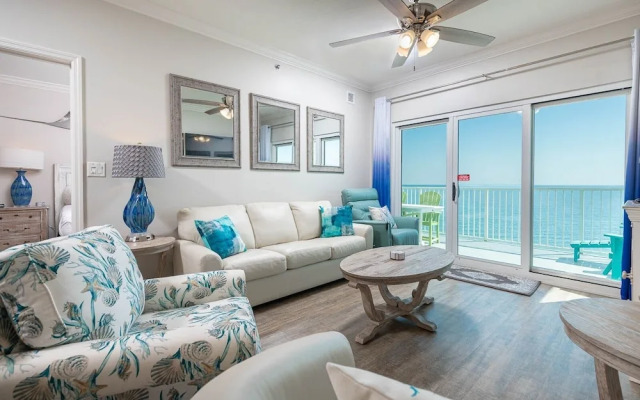 Seawind 809 3 Bedroom Condo