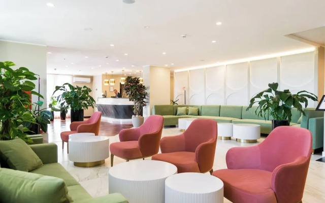 Massimi City Garden Hotel