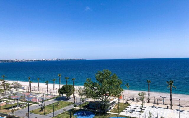 ONLY ONE Suites&Residence