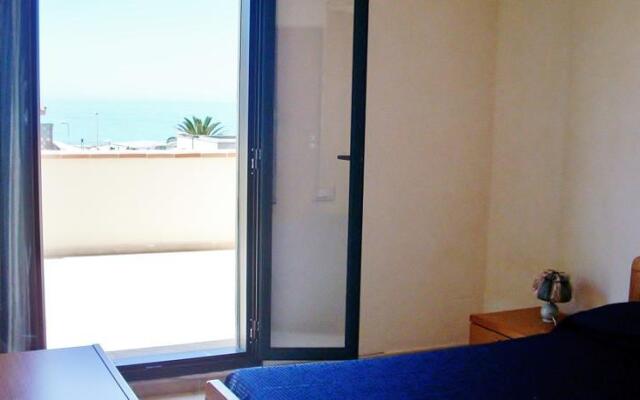 BEACHOUSE
