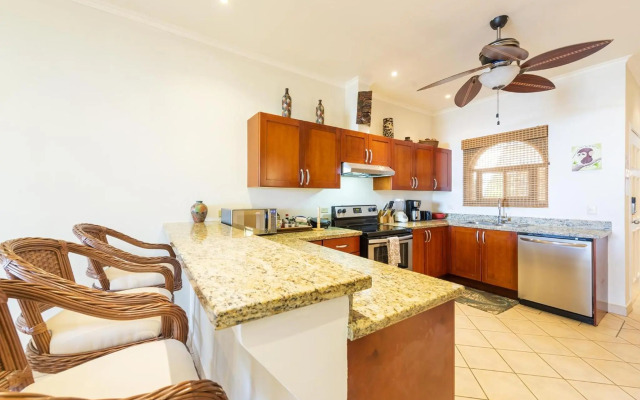 Sunrise 43 - 2 Bedroom Ocean View Condo