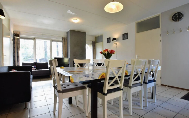 Appealing Holiday Home in Guelders near Forest