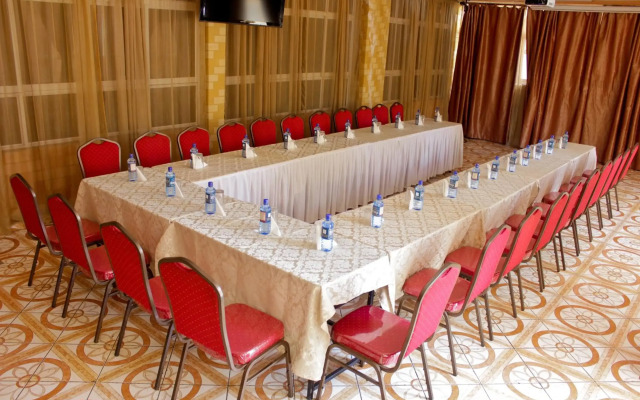 Pearl Palace Hotel