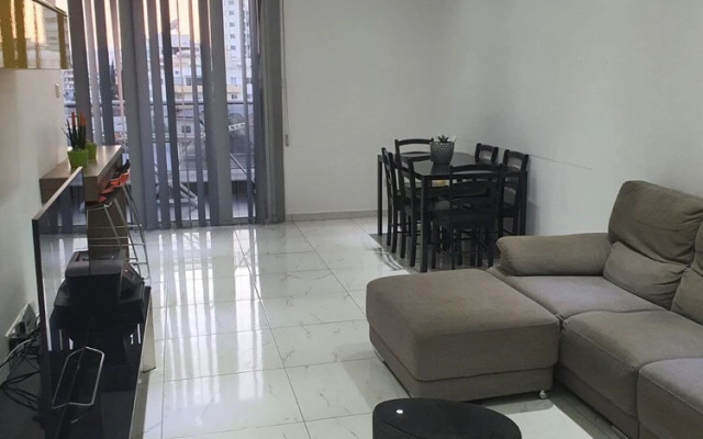 Immaculate 2-bed Apartment in Larnaca