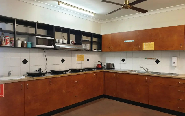 Travellers Paradise Heritage Historical Place - Hostel