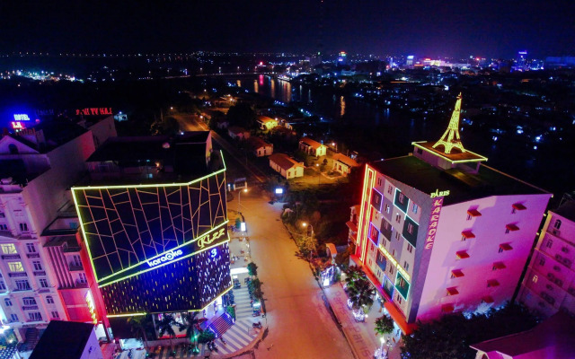 Holiday One Hotel