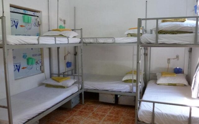 Catba Hostel