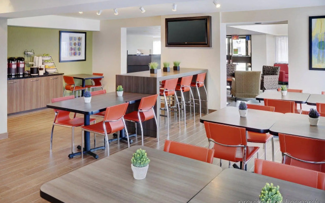 Comfort Inn East