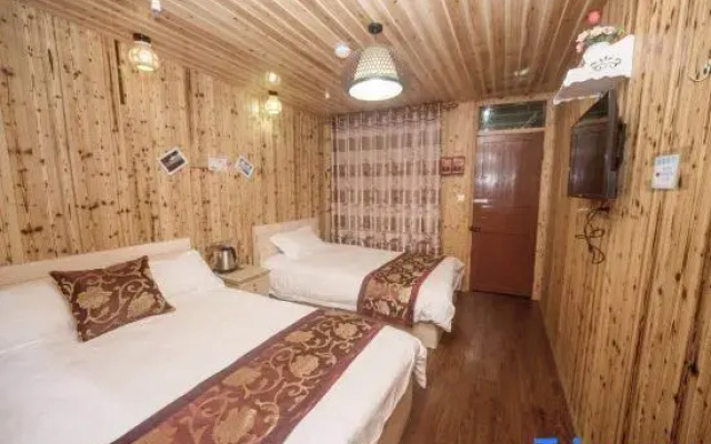 Manfen Wooden House Inn