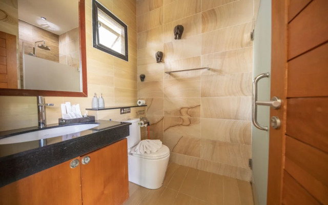 Rawai VIP Villas&water Park700m to beach