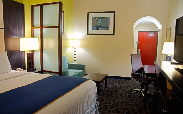 Super 8 by Wyndham Irving/DFW Apt/North