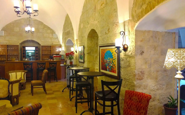 St. George’s Cathedral Pilgrim Guesthouse – Jerusalem