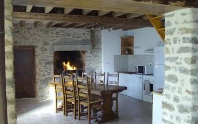 Gîte Saint-Léonard-des-Bois, 5 pièces, 7 personnes - FR-1-410-179