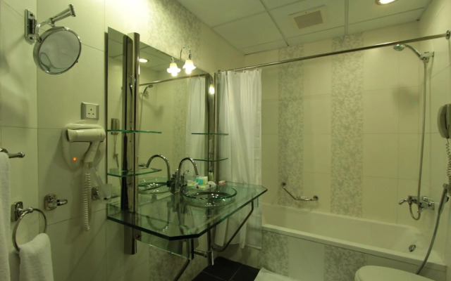 Awaliv International Hotel