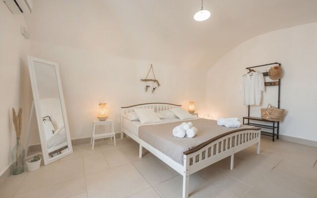 Calacala rooms, restaurant & farm experience
