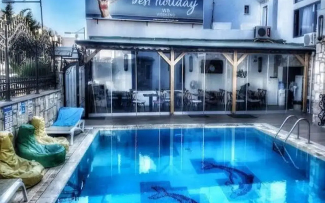 Wb Weekend Otel