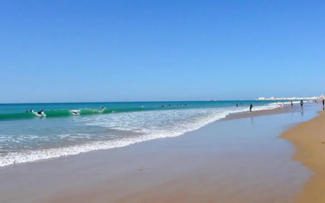 BLUE Atlantic Family Home by Cadiz4Rentals