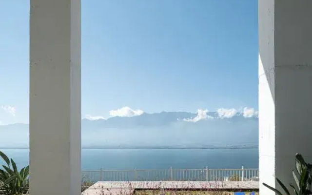Dali Wu'er Yinshe VILLA Banshan Seaview Homestay (Erhai store)