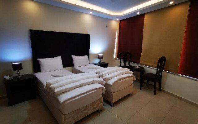 Al Fakher Hotel Apartments & Suites