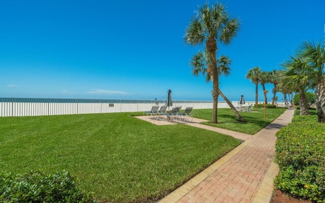 Redington Towers 406 by Vtrips