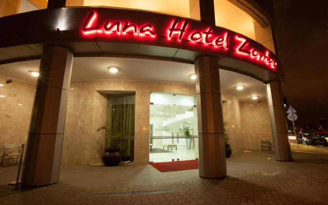 Luna Hotel Zombo