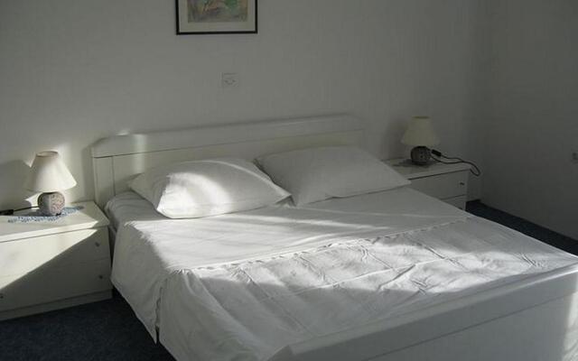 Apartments Kneza Branimira VI - AE1113