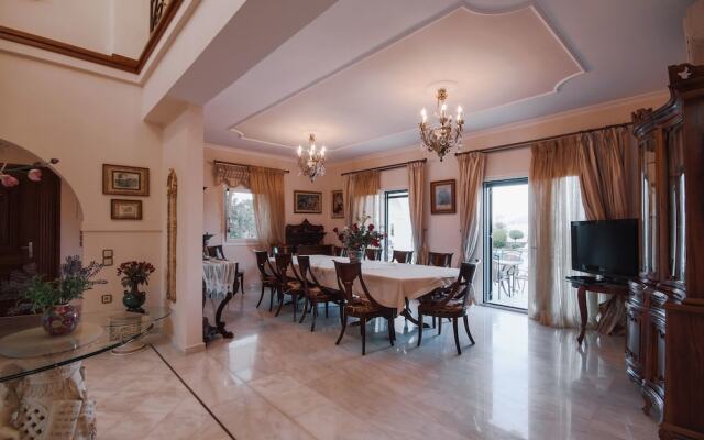 Villa Ellania